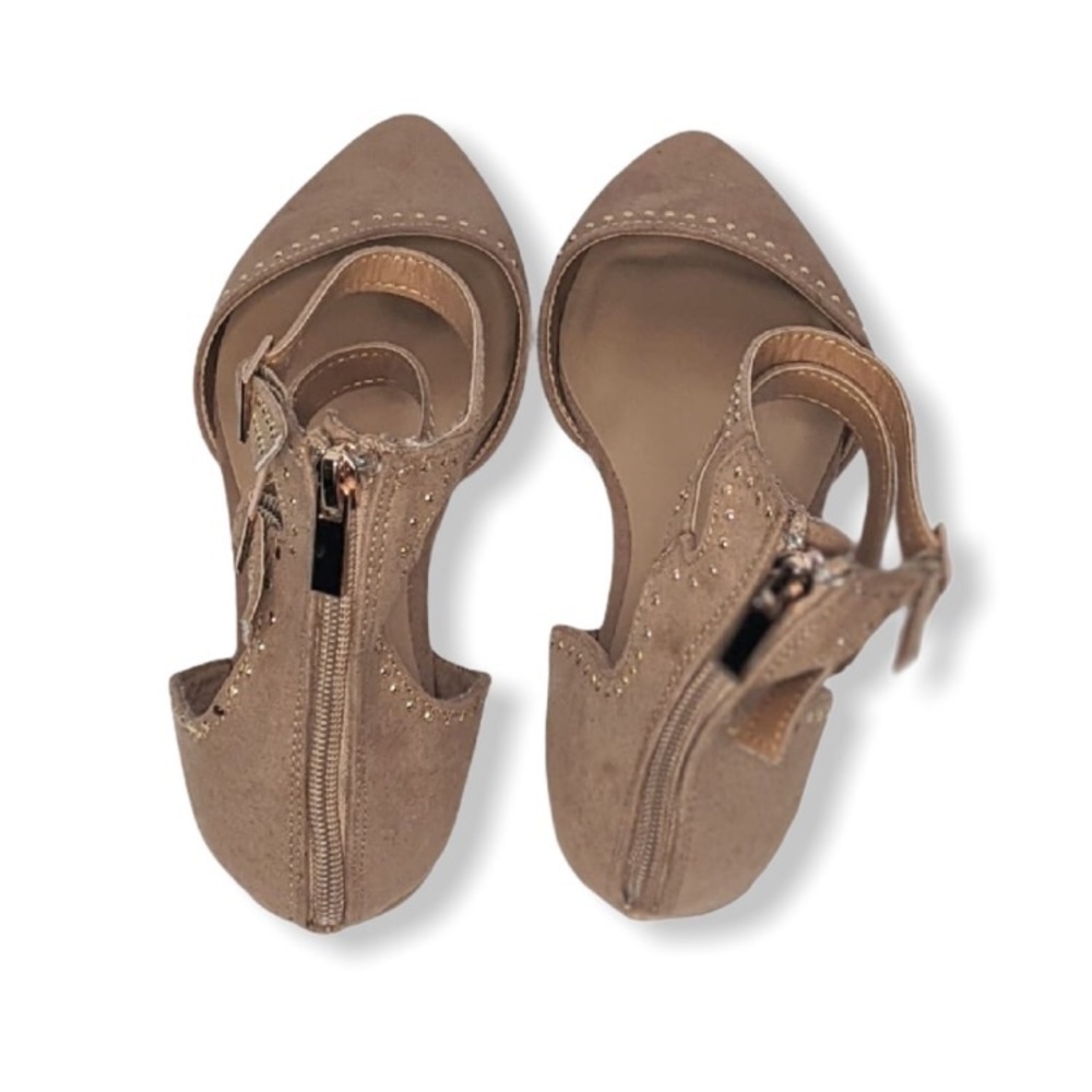 Tan Flats from Bamboo - Picture 3 of 4